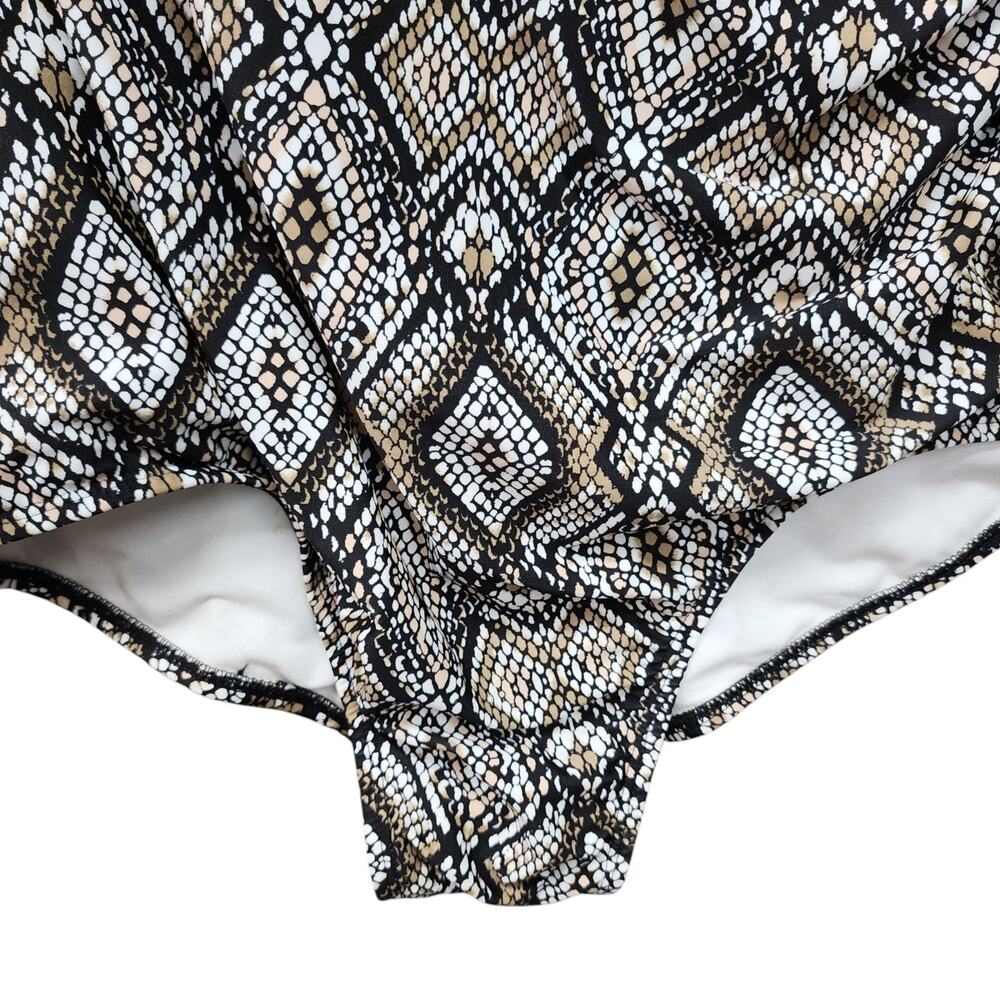 Catalina Suddenly Slim Swimsuit 3X 22W-24W Leopard Wrap One Piece Tummy - Picture 6 of 11